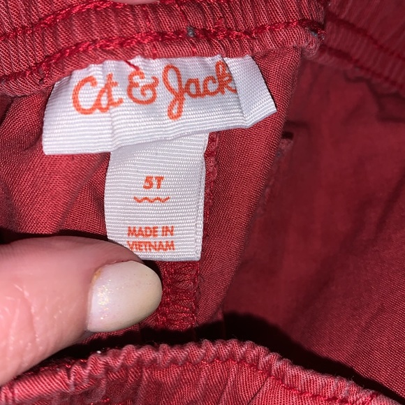 1 5t pair cat & jack shorts and 1 5/6 t shirt - Picture 8 of 10